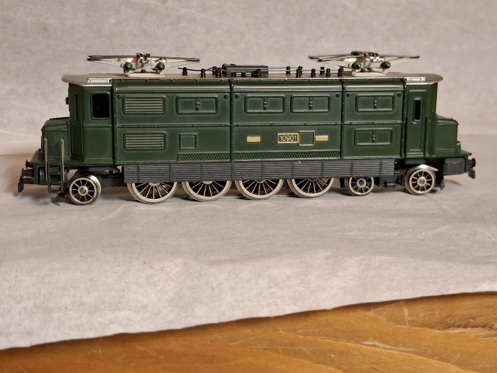 Hag Modellini di ferrovie: H0 Lok HAG Ae 4/7 10901 – Nuovo (secondo la descrizione) da Lohn-Ammannsegg venduto da schwerti53 2