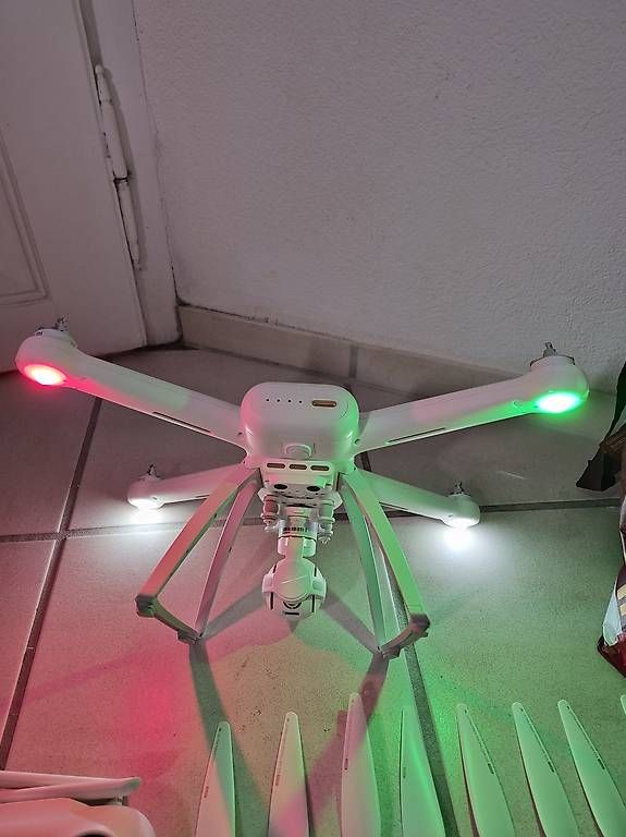 Modellismo RC: XIAOMI 4 K Mi Drone – Usato da Stäfa venduto da alexkraljevo