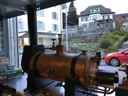 Dampfmaschine mit Guetschi Antrieb UND KESSEL IM BAU