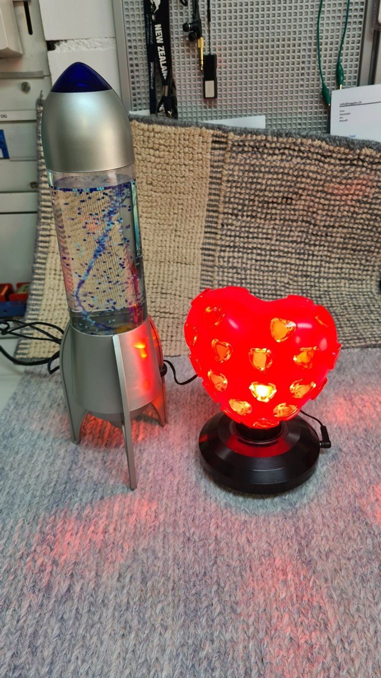 Lampen: Effektlampen – Gebraucht aus Andermatt von Bozel