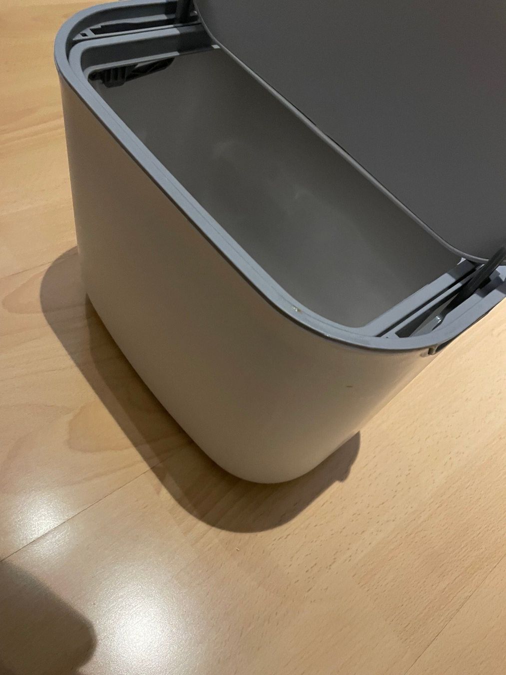 Abfalleimer: Wohnmobil Mülleimer, Abfalleimer mit Deckel 7L Abfallkübel – Neu und originalverpackt aus Olten von Sina84