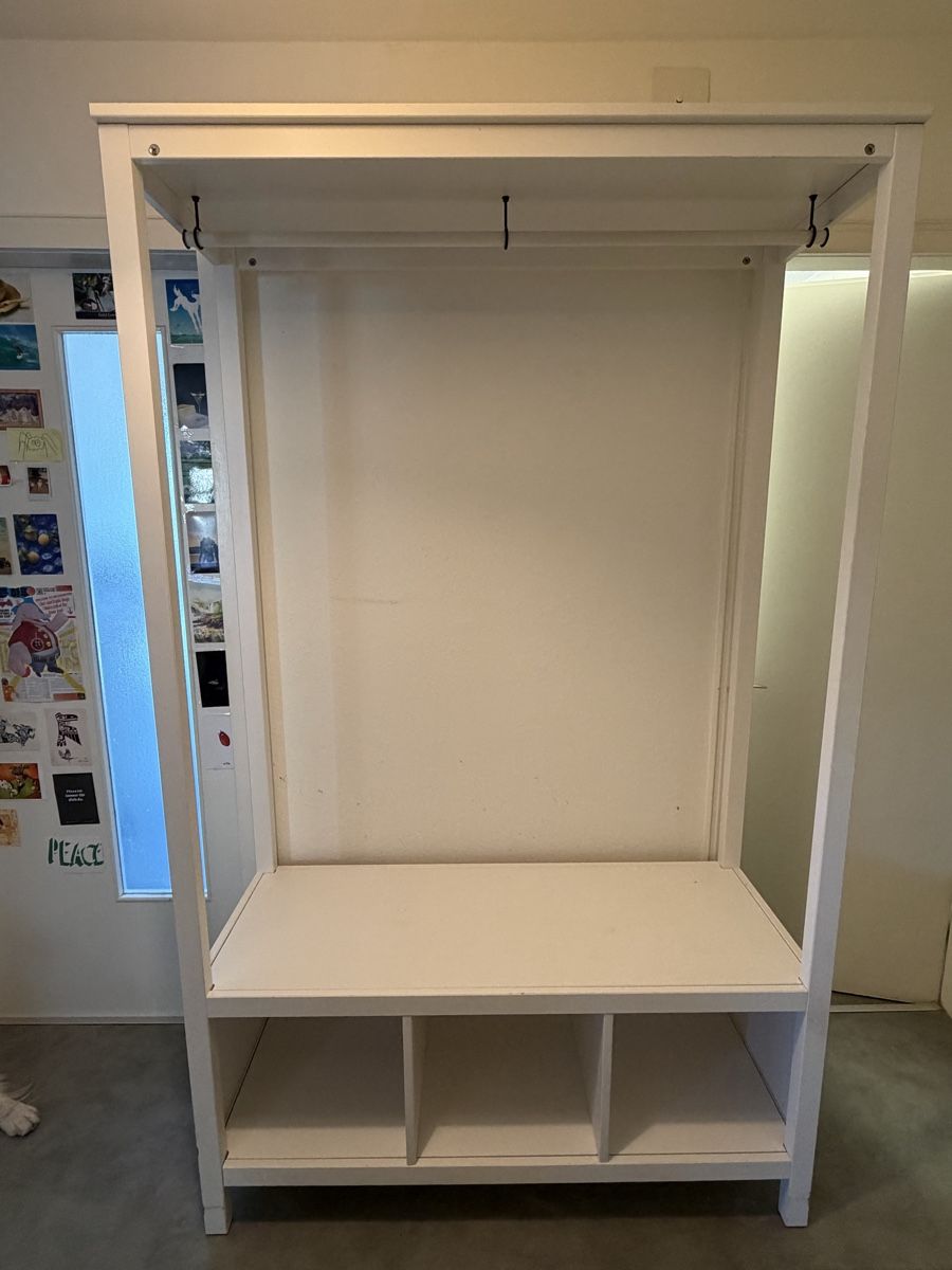 Ikea Porte manteau: Ikea HEMNES Open Wardrobe – D'occasion à Zürich par sea_lk75