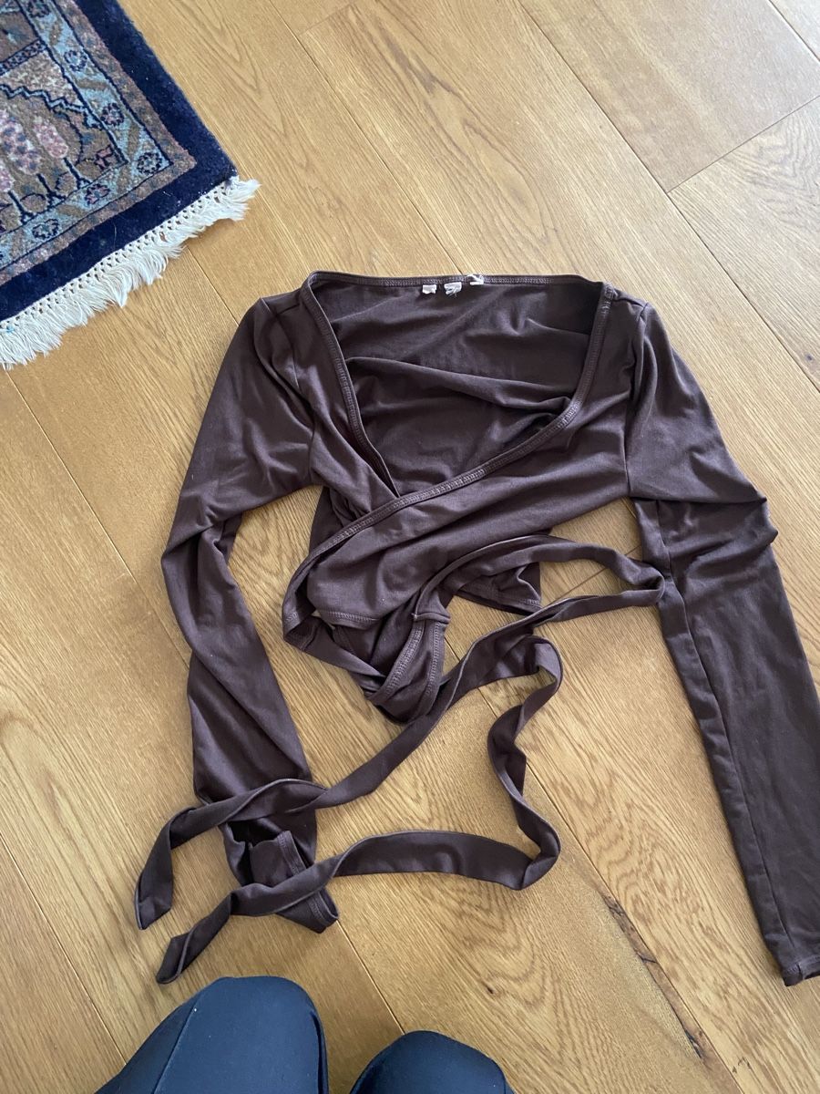 H&M Tops: Brown yoga top – D'occasion à Walchwil par ann_ckz6