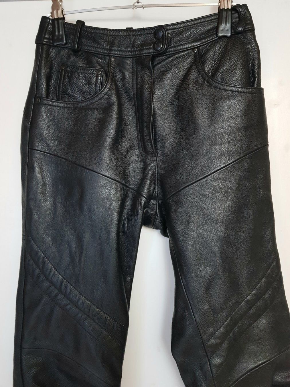 Hosen: Motorradhose Leder – Gebraucht aus Brunnen von CHOUCHOU.