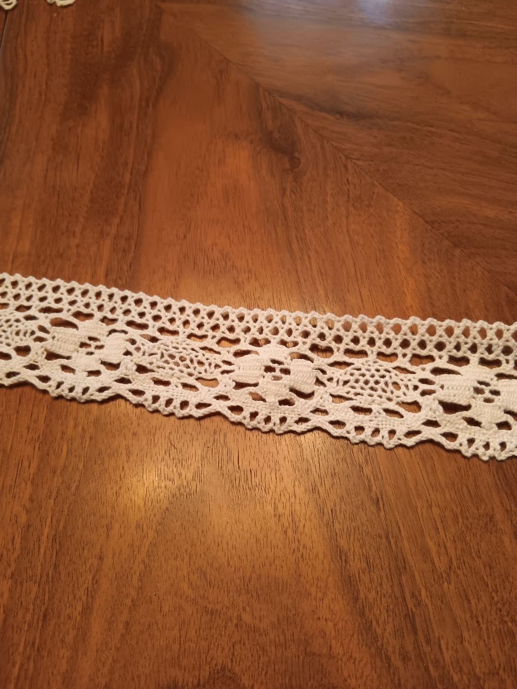 Biancheria da letto: Rolle von gehäckelten bordure – Usato da Ambrì venduto da Maerz87 1