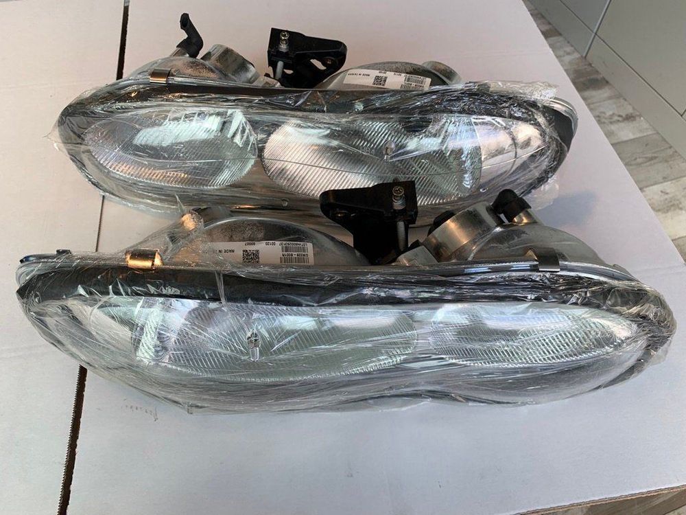 Phare Avant Droit Xenon Pour Chevrolet Camaro 2010-2013 - Référence 20981022 - Neuf