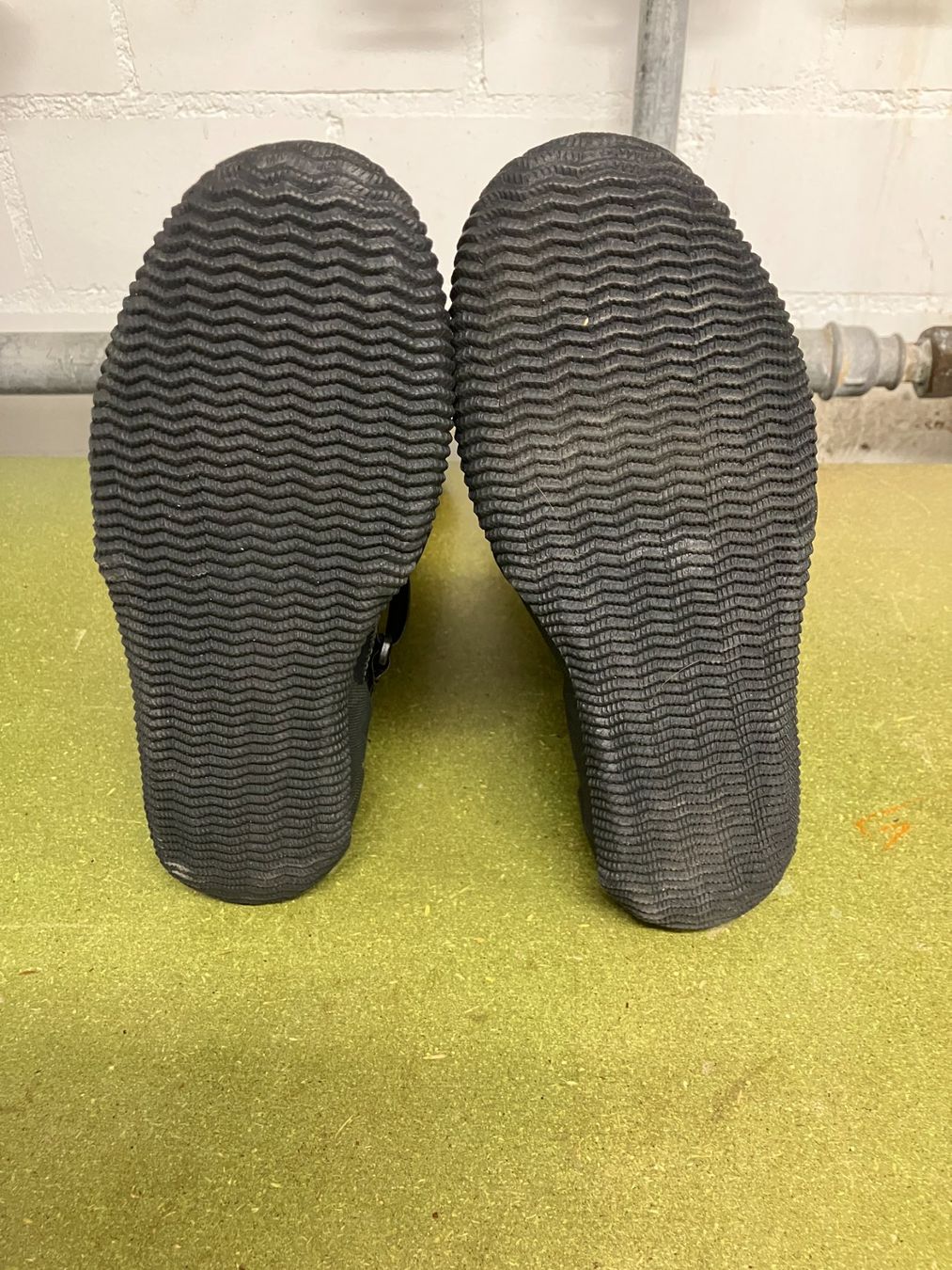 Herrenschuhe: Neoprenschuhe Neilpryde – Neu (gemäss Beschreibung) aus Lenk im Simmental von Jrg7410 4