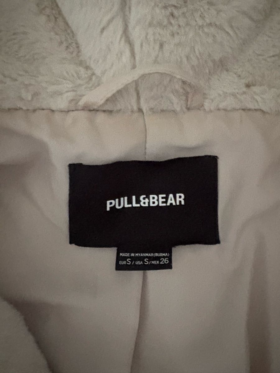 Pull&Bear Giacche: Pull&Bear Damen Plüschjacke Gr. S – Usato da Thalwil venduto da aicul7 1
