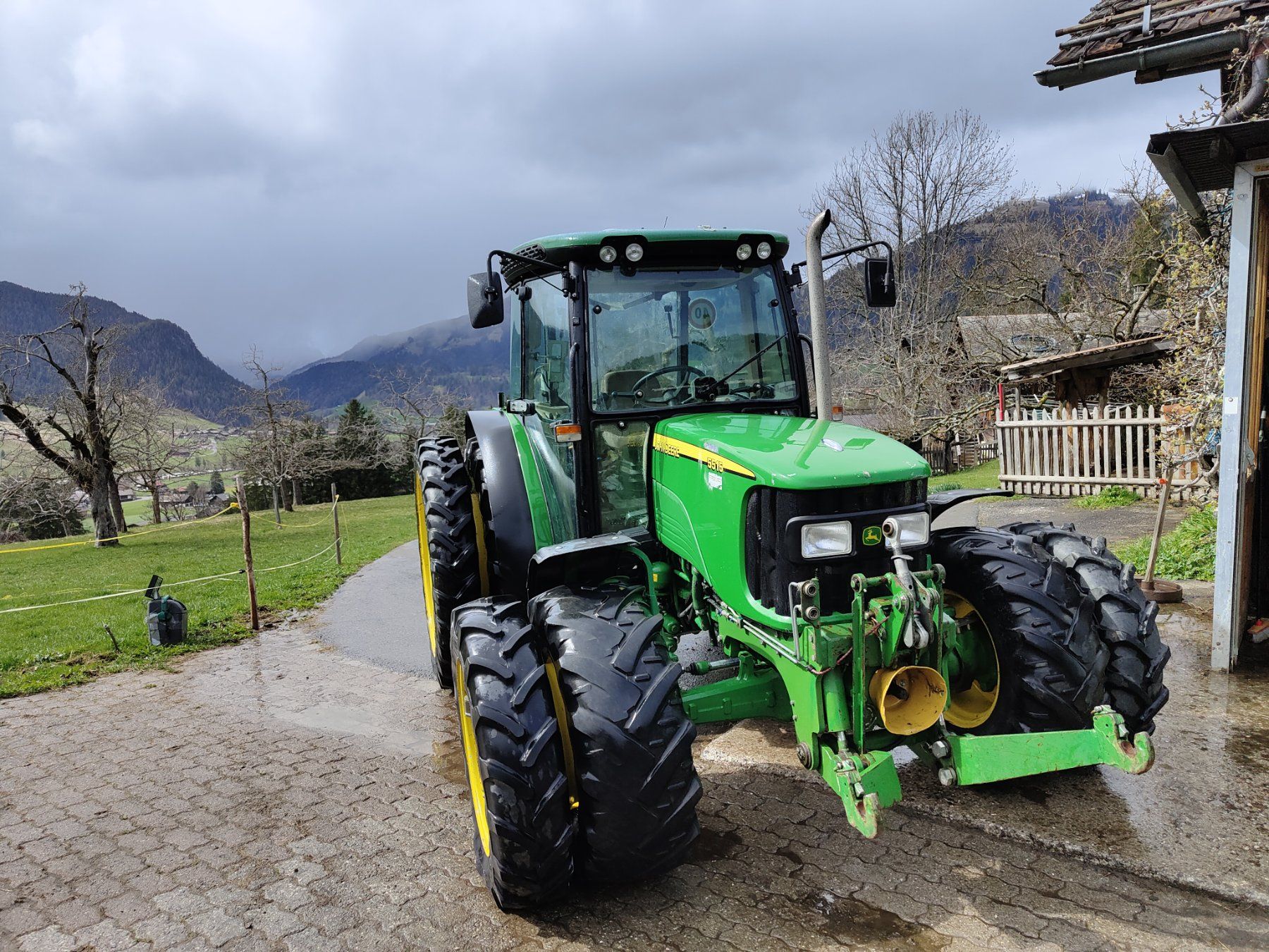 John Deere Trattori: John Deere 5515 – Usato da Gstaad venduto da muhof 7