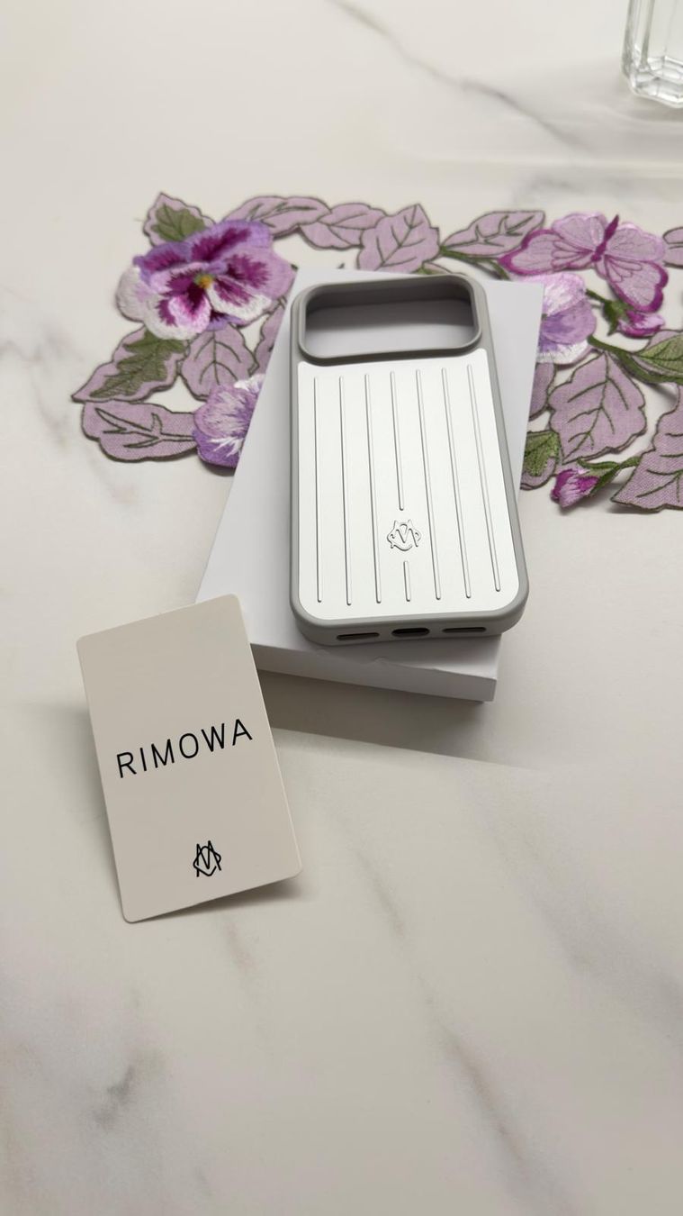 Cover & Protezioni schermo: RIMOWA Style iPhone 17 Pro Max Hülle - Neu – Nuovo e nell'imballaggio originale da Emmenbrücke venduto da igo_9ml2 7