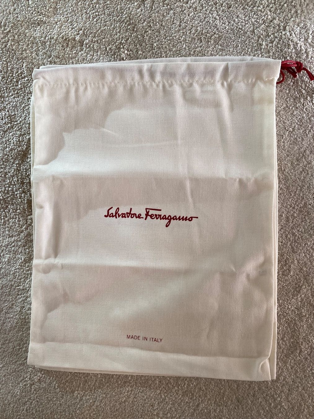 Buste & buste per spedizione: Ferragamo sacchetto porta scarpe – Nuovo (secondo la descrizione) da Novazzano venduto da ige_cwq5 1