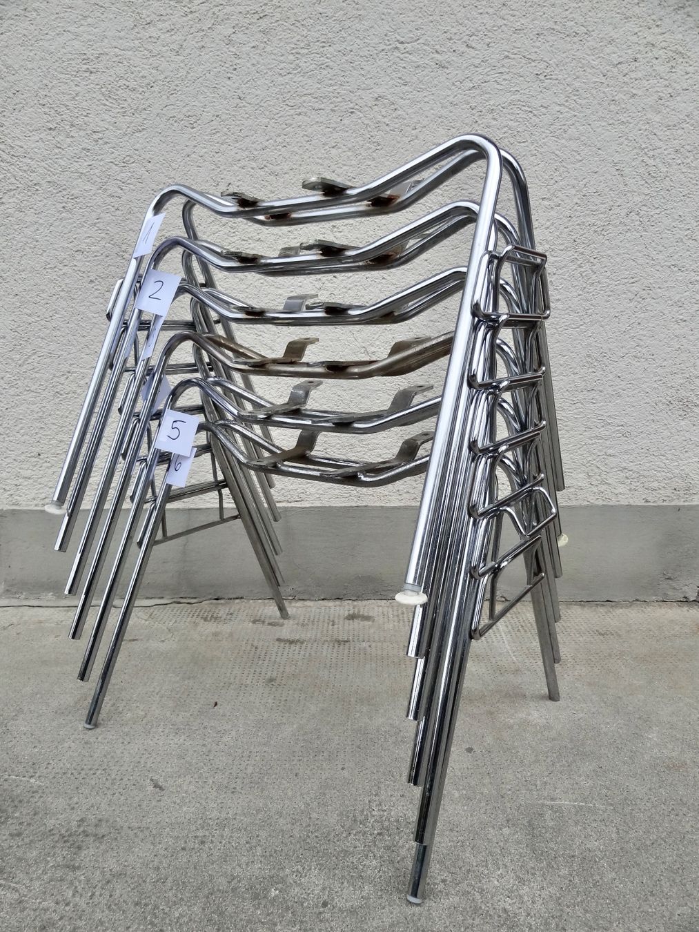 Eames Chaises: Eames Side Chair Base Stacking Base – D'occasion à Kerzers par zimmergruen 1