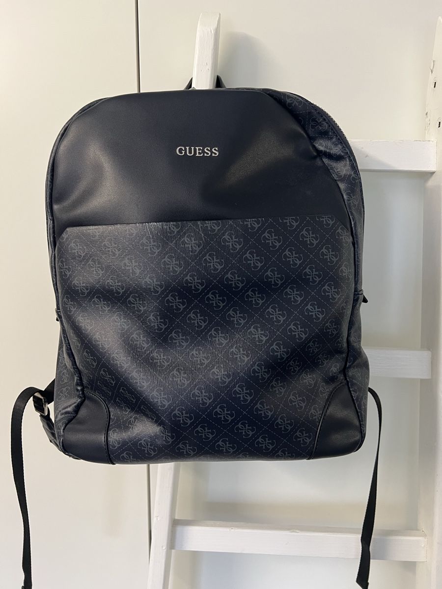 Guess Zaini: GUESS Rucksack Dunkelblau – Usato da Uster venduto da sar_h8ff