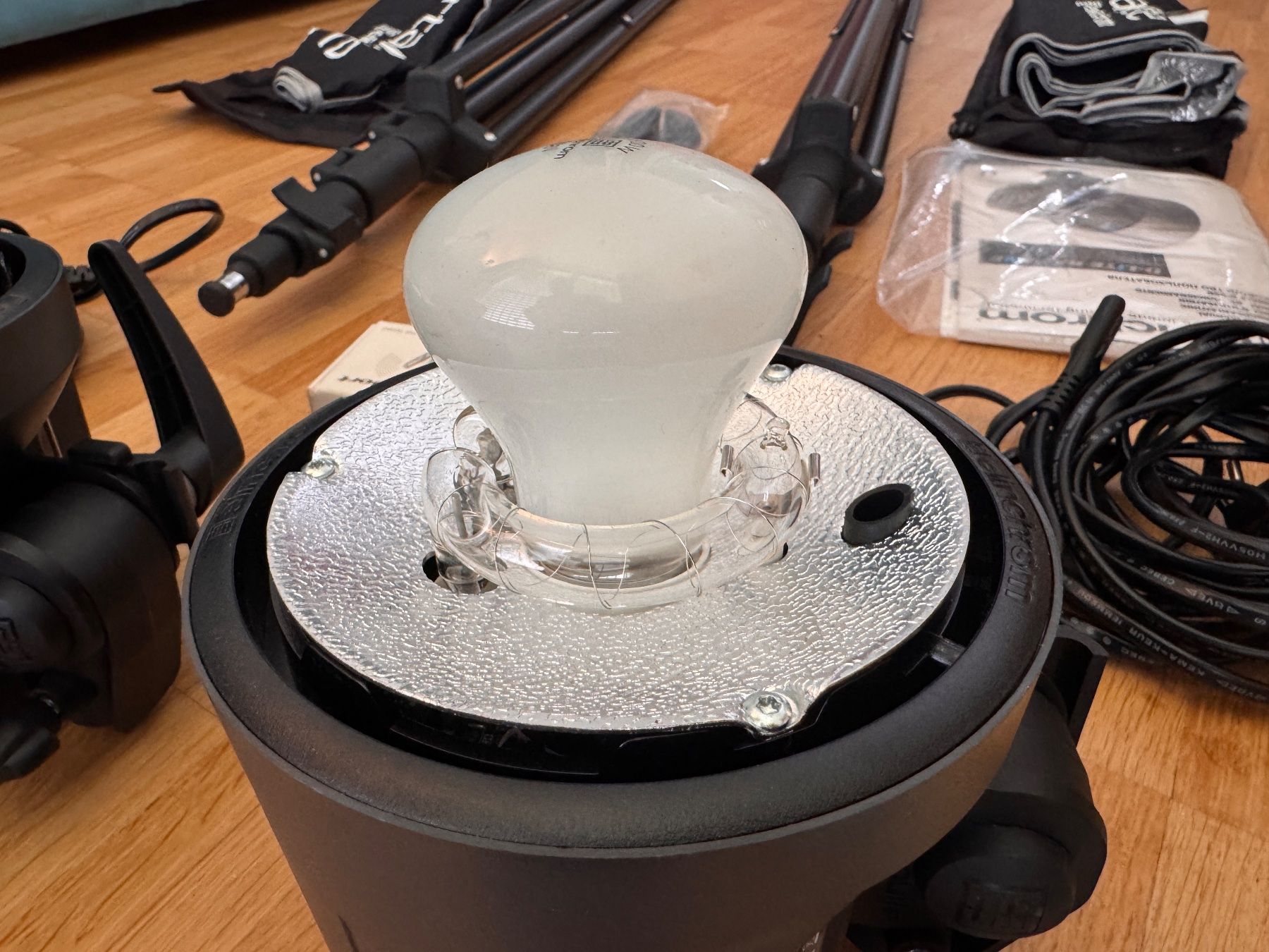 Elinchrom Blitze: Elinchrom D-Lite RX One Dual Studio Kit – Gebraucht aus Zollikerberg von Humphry 2