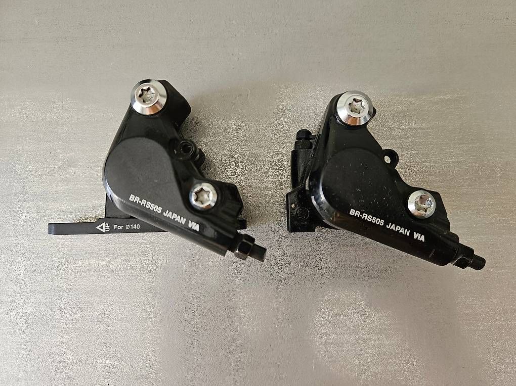 Shimano Pezzi di ricambio: Shimano RS505 Schalthebel und Bremssättel – Usato da Bern venduto da _mfp_ 2
