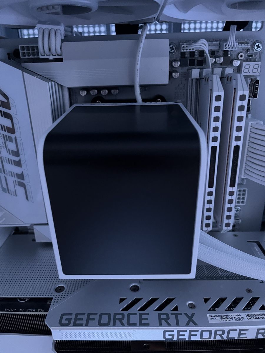Amd PCs: High-End Gaming PC - White Edition – D'occasion à Bassersdorf par Rogggggger 9