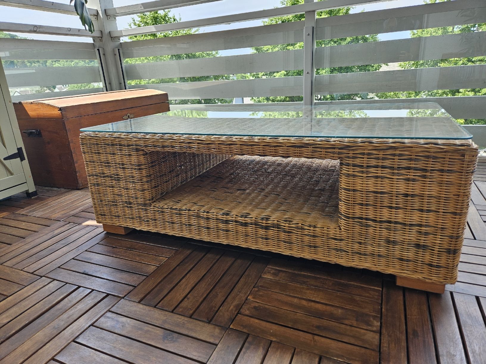 Tavoli: Rattan Couchtisch mit Glasplatte – Usato da Bettingen venduto da bebbels01 1