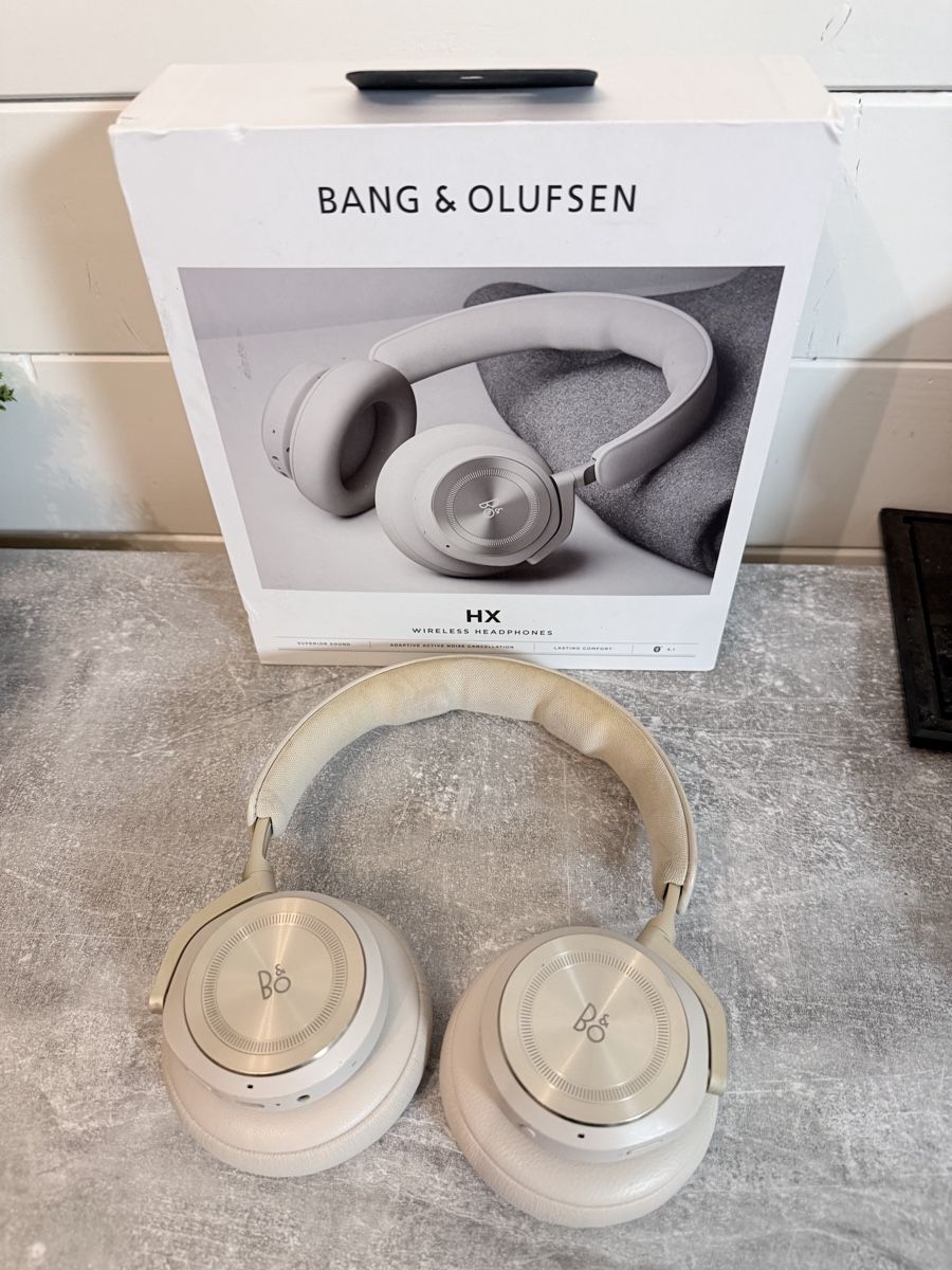 Bang & Olufsen Cuffie: Bang & Olufsen HX Bluetooth Kopfhörer – Usato da Thayngen venduto da Karbonara