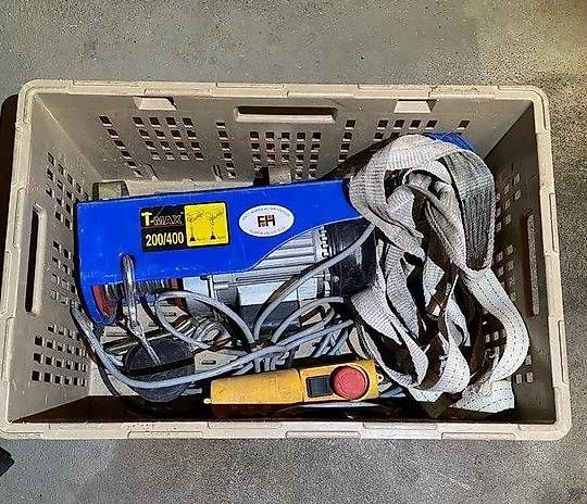 Altro per stoccaggio & trasporto: Elektrischer Seilzug – Usato da Fehraltorf venduto da Jose02