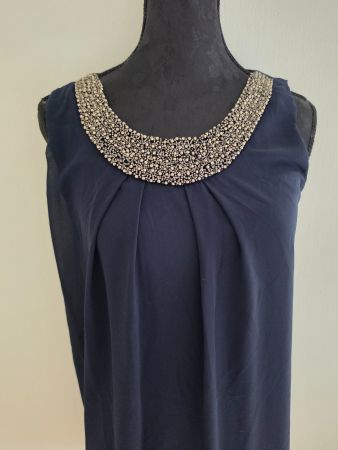 Kleid mit Perlen ca. Gr. S