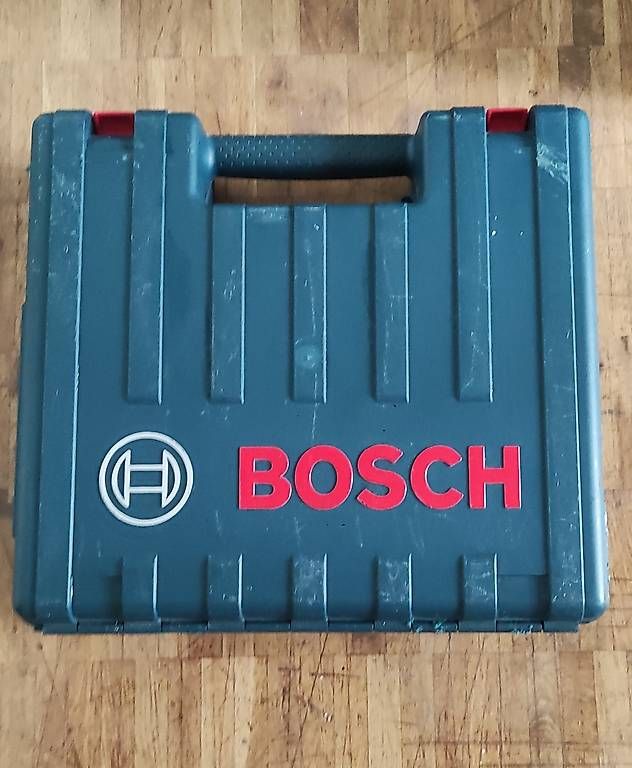 Tutte le macchine: Bosch GST 150CE Professional Stichsäge – Usato da BASEL venduto da E-Bro.Electro 1