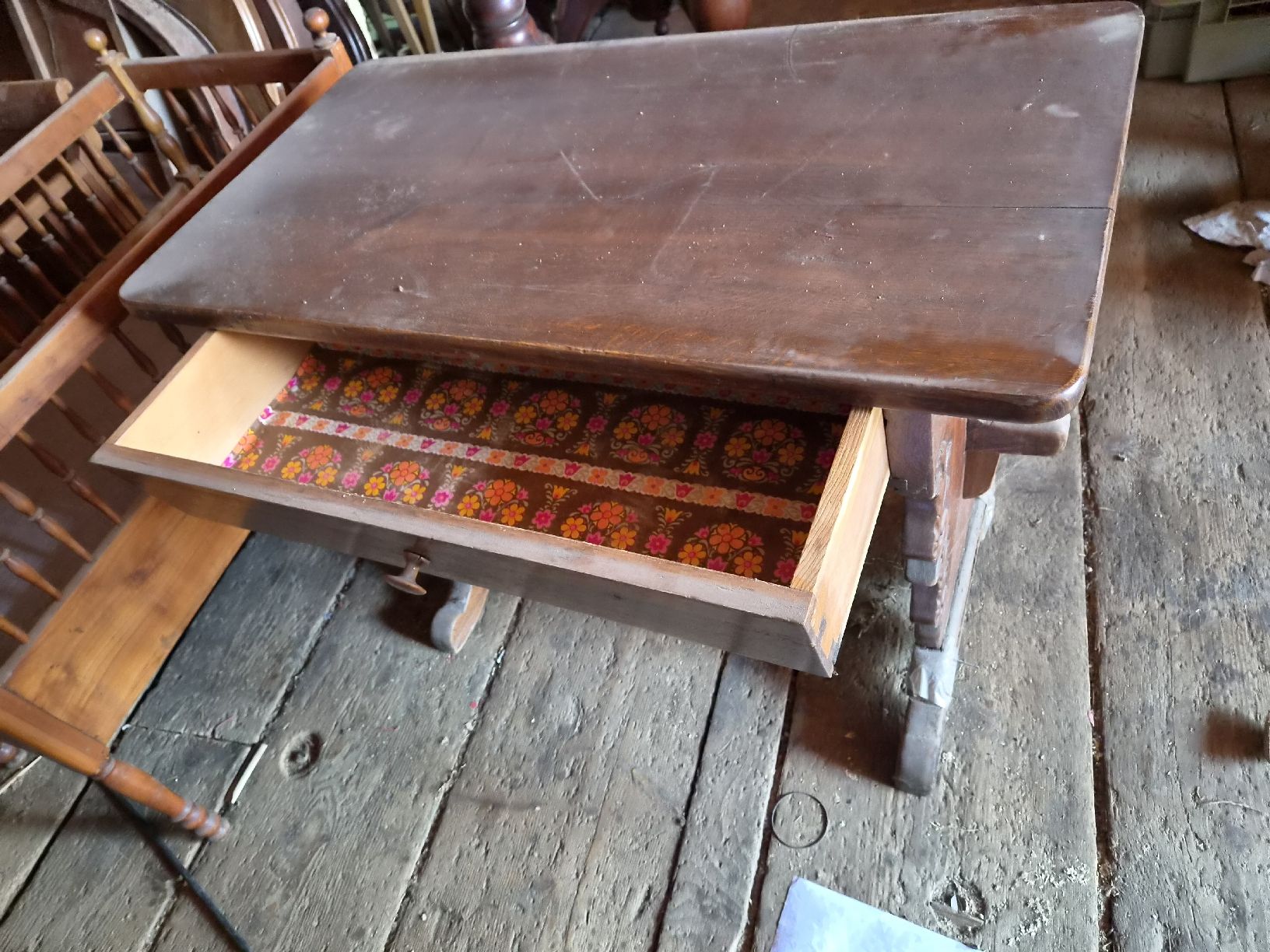 Tavoli: Ancienne table en bois – Difettoso da Farvagny-le-Grand venduto da CollectibleWatches 4