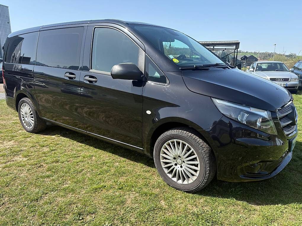 Automobili: Mercedes Vito Tourer Sélect L 4x4 – Usato da Vuadens venduto da dav_w6k7 1