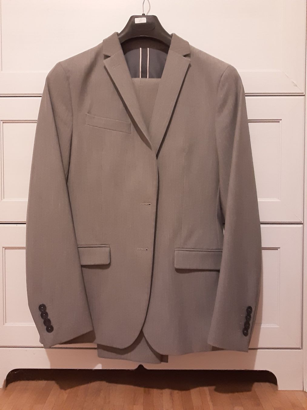 Zara Completi: ZARA MEN SUIT 48 – Usato da Basel venduto da n23_j8jr 2