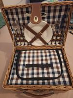 Picknickkorb mit Zubehör und Kühlfach, ca.37x27x22cm