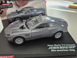 Carrera Evolution Aston Martin Vanquish James Bond 007