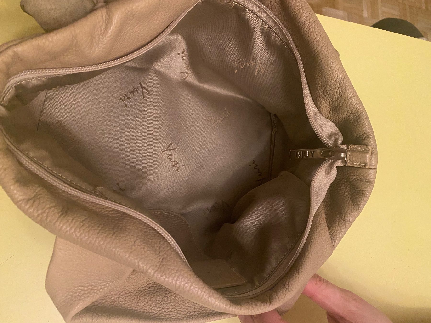 Borse da donna: Yuri Handtasche – Usato da Emmen venduto da sho_7szv 2