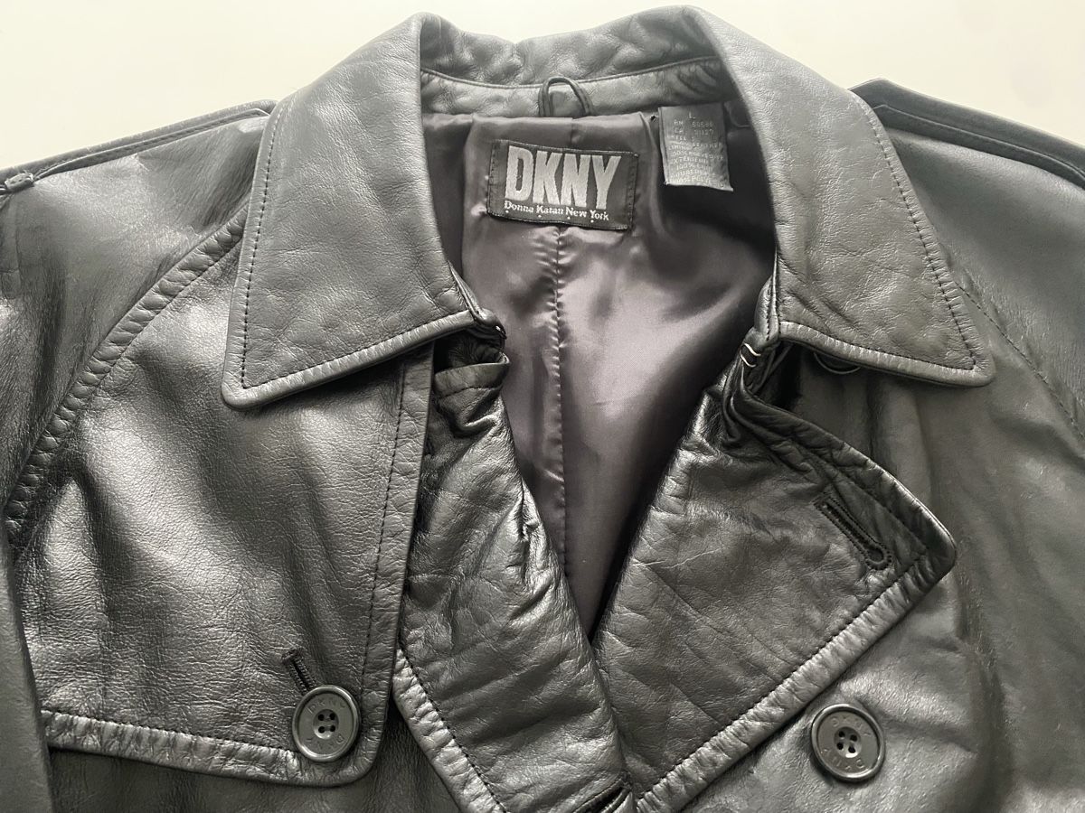 DKNY Cappotti: DKNY Ledermantel, klassischer Trenchcoat – Usato da Wetzikon ZH venduto da EAGLE_1981