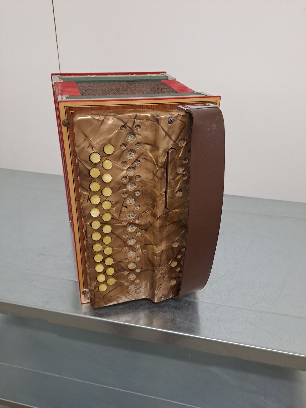 Strumenti musicali: Eichhorn orgeli 24 basses  – Usato da Villeneuve venduto da BibiVintage 1