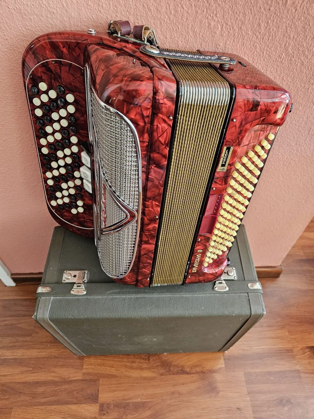 Hohner Strumenti musicali: Akkordeon Hohner  C-Griff – Usato da Luzern venduto da wildflower1