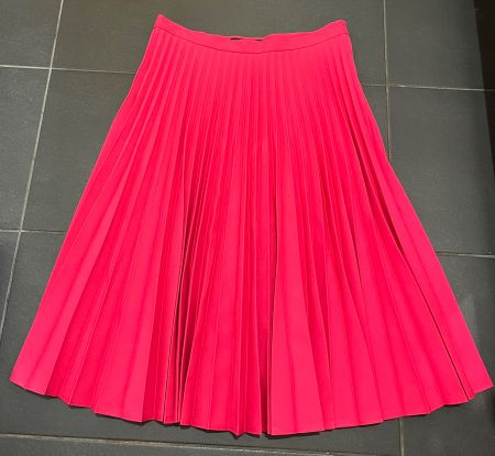 Sale‼️New beautiful skirt  size S