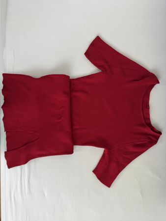 Rotes Strickkleid, Grösse 36, perfekt für den Herbst!