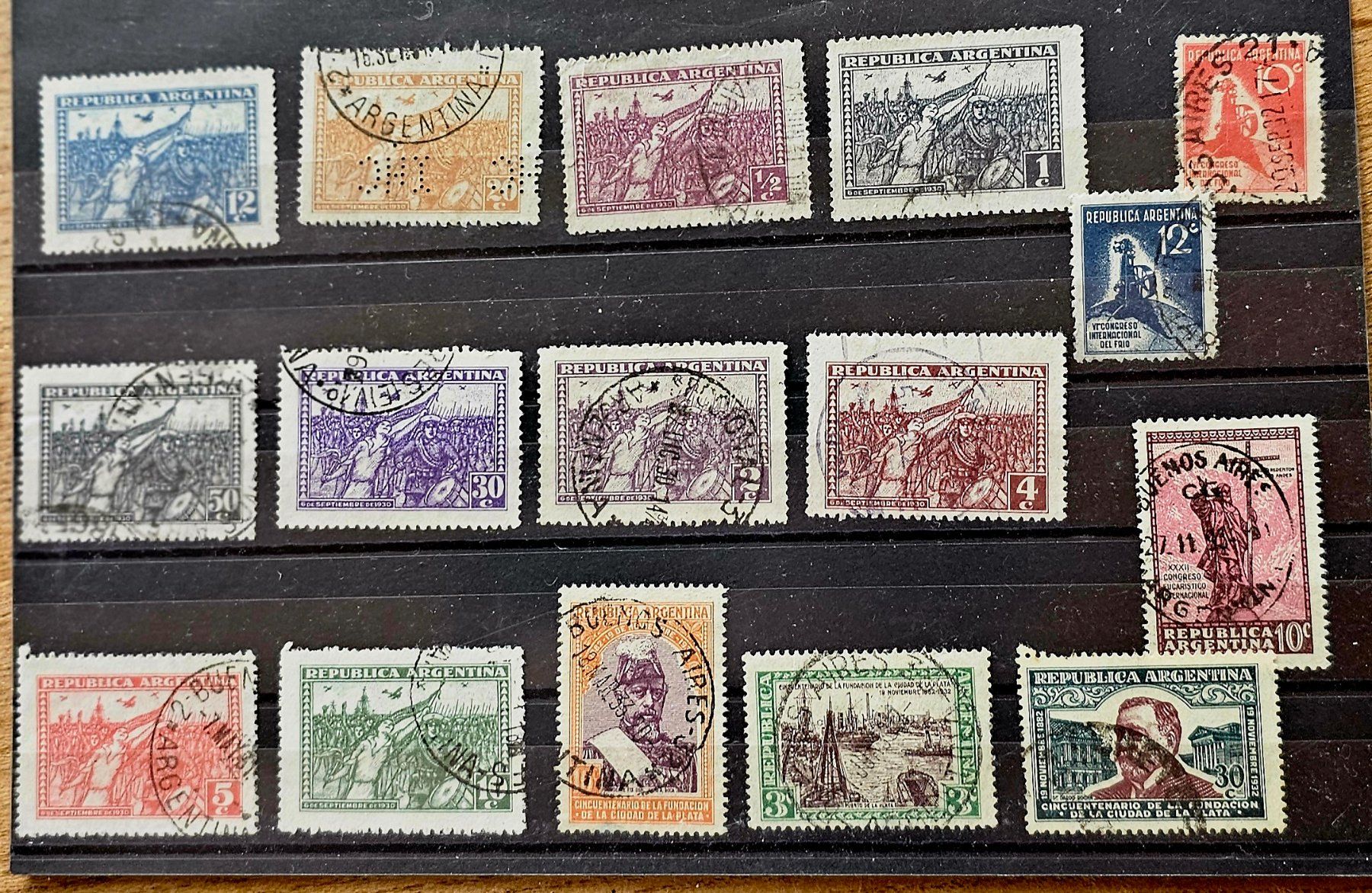 Tutti i francobolli: ARGENTINIEN alte Briefmarken – Usato da Les Valettes venduto da Nuba1