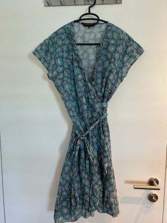 *NEU* Verspieltes Wickelkleid im Leo-Look, Gr. S-M