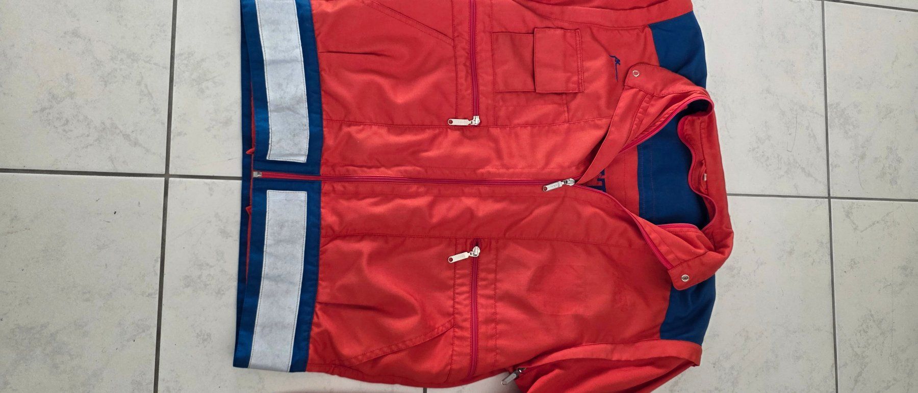 Uniformi: Rettungsdienst Uniform – Usato da Aarburg venduto da Se20 3