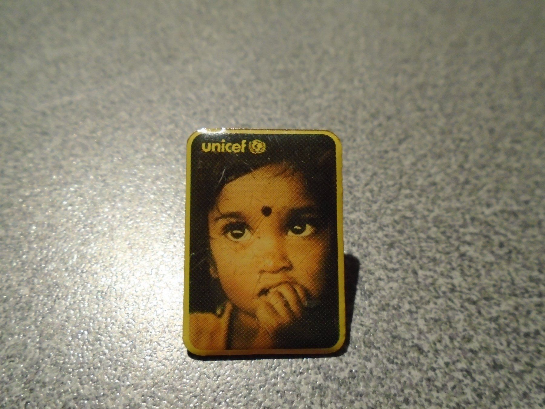 Broches & Aiguilles: Pin Unicef – D'occasion à Zürich par abraxas1291