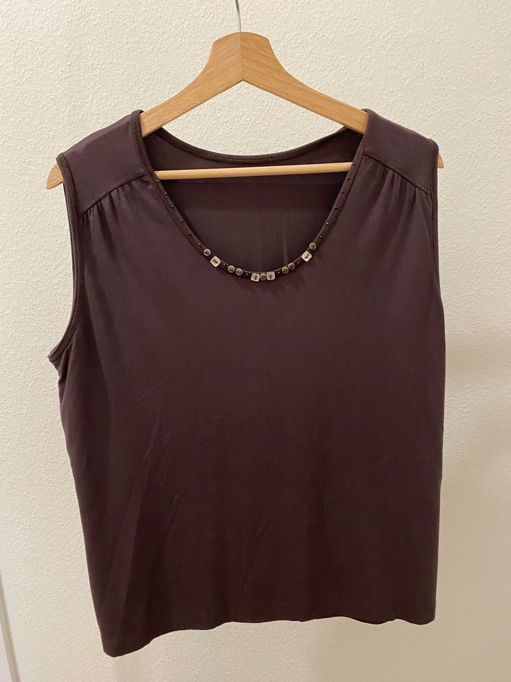 Top: Top mit Perlen braun Gr. 44 – Usato da Pratteln venduto da a23_j2gs 1