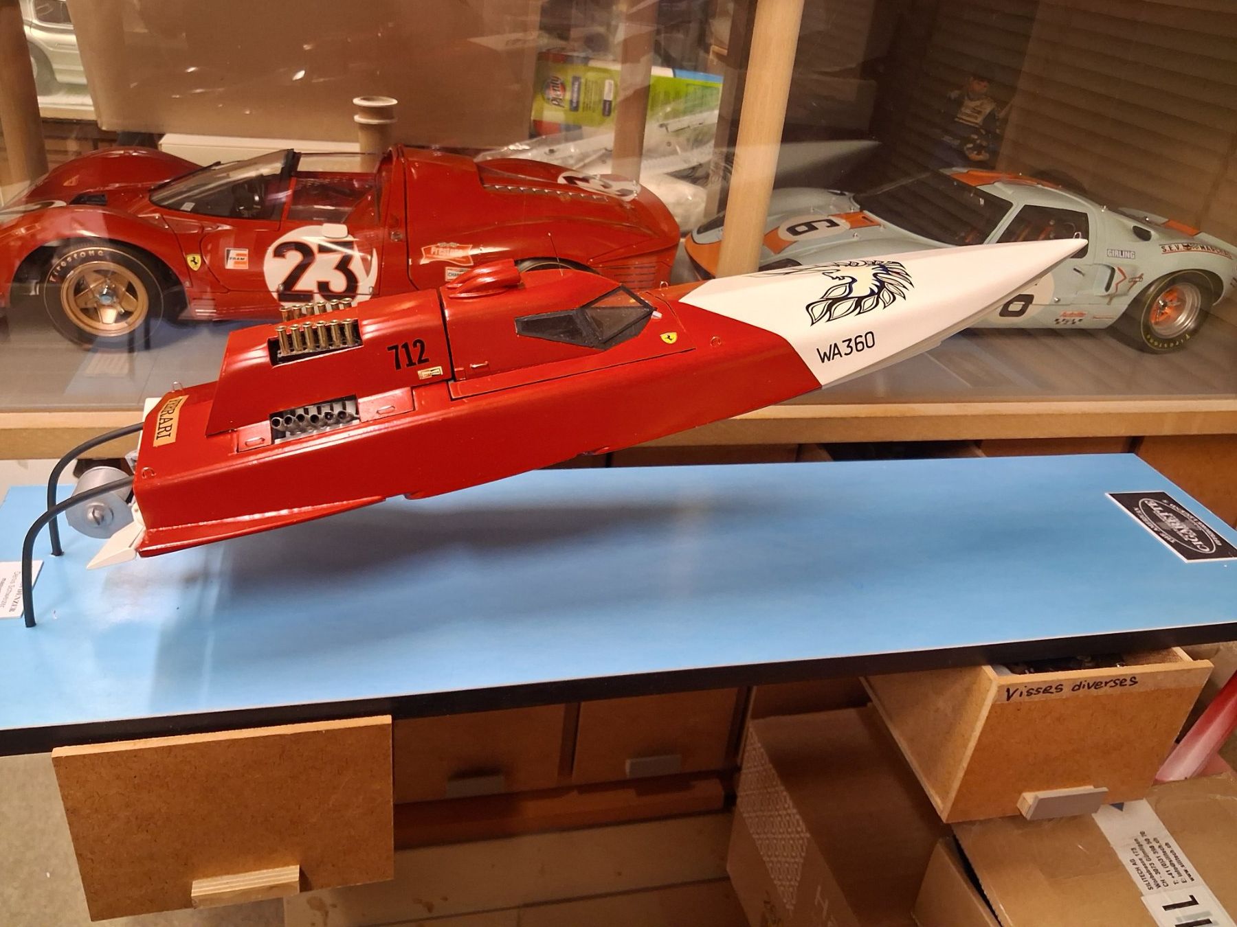 Kit di modellismo & Modellini statici: Maquette Hydrojet type "Cigarette" Courses offshore  1/12e – Nuovo e nell'imballaggio originale da Mézery-près-Donneloye venduto da denzer