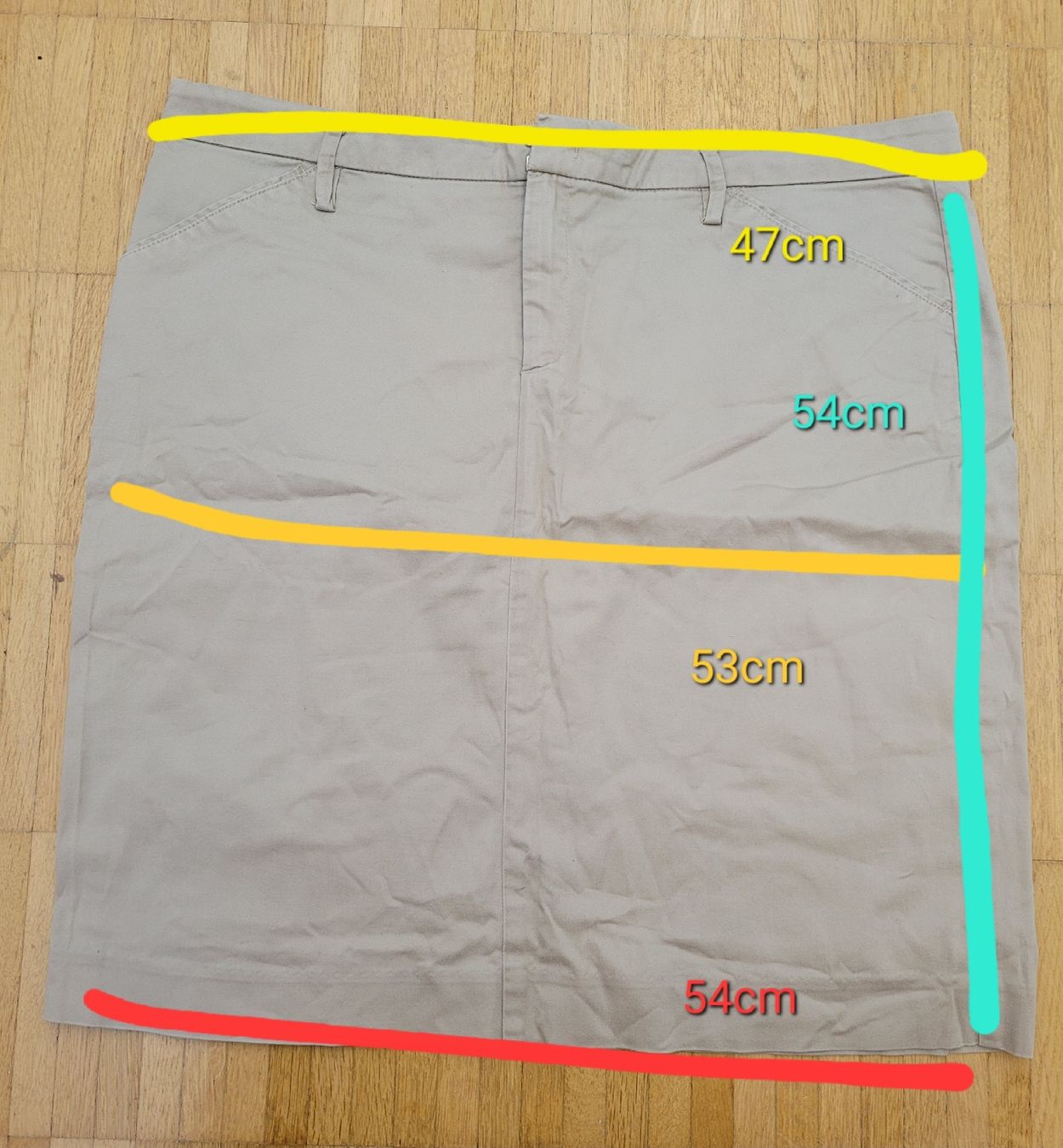 Gonne: 62. Jupe beige Yessica taille 44 – Usato da Villars-sur-Glâne venduto da m66_dch5 1