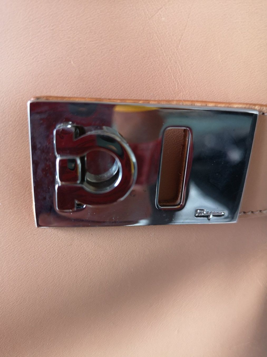 Salvatore Ferragamo Borse da donna: FERRAGAMO / Original / Super offre ! – Usato da Bulle venduto da italicum 4