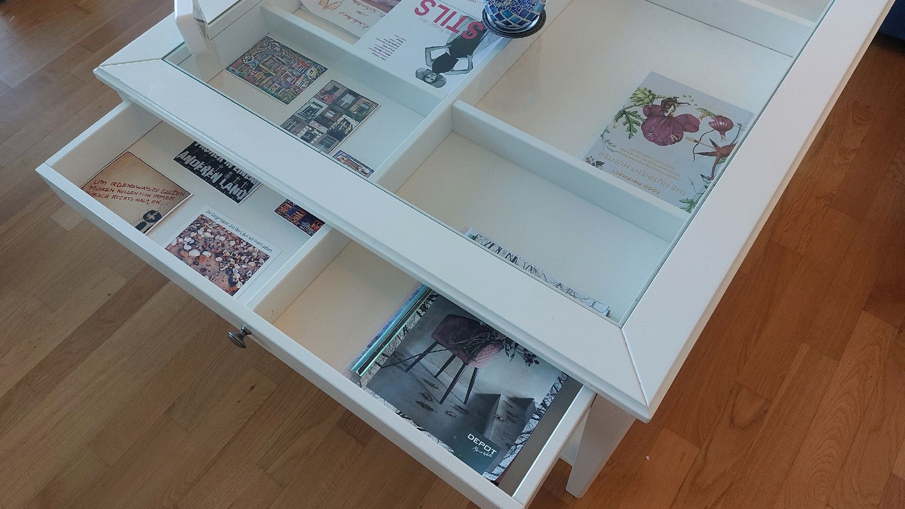 Ikea Tavoli: Ikea Liatorp Sofa table with glass top – Usato da Cham venduto da mmi_7gt5