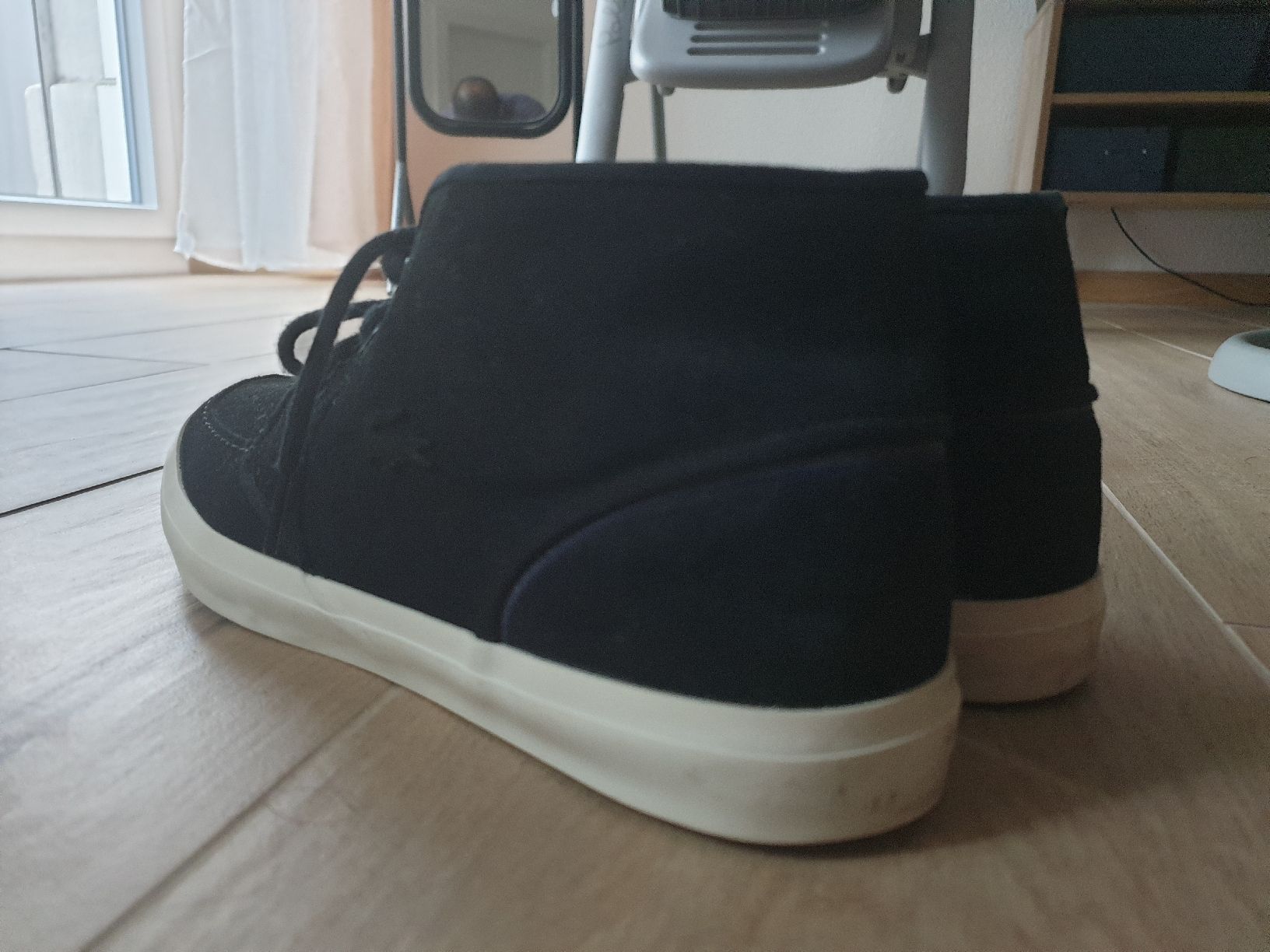Lacoste Scarpe da uomo: Lacoste Sevrin Mid taille 44 – Usato da Travers venduto da adr_qyj5 2