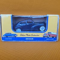 Sedan limousine American Dimestore 1:43 plastique