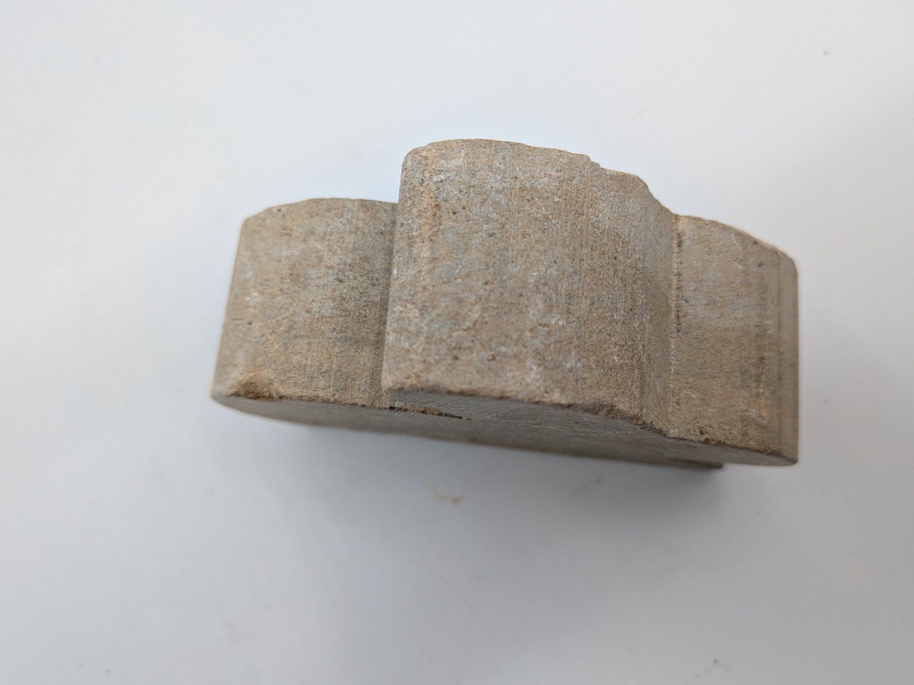 Statuette: Hase Figur aus Stein evtl. Travertin ? – Usato da Emmen venduto da magelan 1