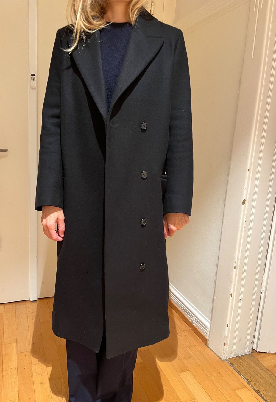 Cos Mäntel: Mantel COS Grösse 38 schwarz – Gebraucht aus zürich von eli_qgy5