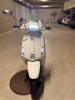 Vespa Sprint 125 ABS Weiss 565 km wie neu mit Zubehör